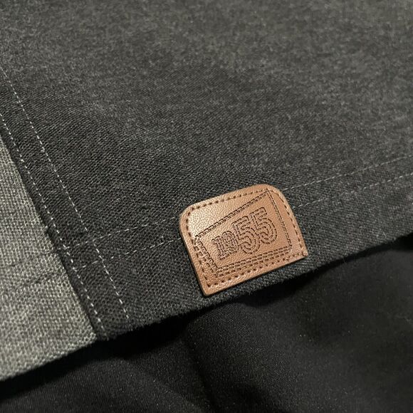 McDonald’s Men’s Small Shirt Gray Uniform Pocket Timeless Elements Extra Button - Picture 2 of 7